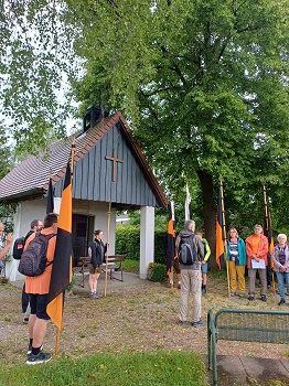 Foto vom Weg bei der Lerchenfeldkapelle